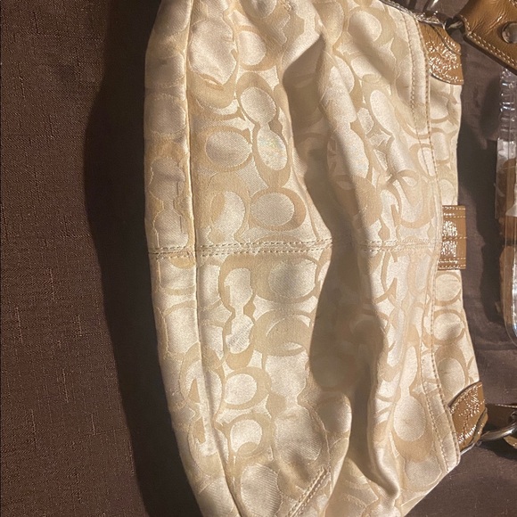 Elegant Cream and Tan Women's Bag - Picture 3 of 6